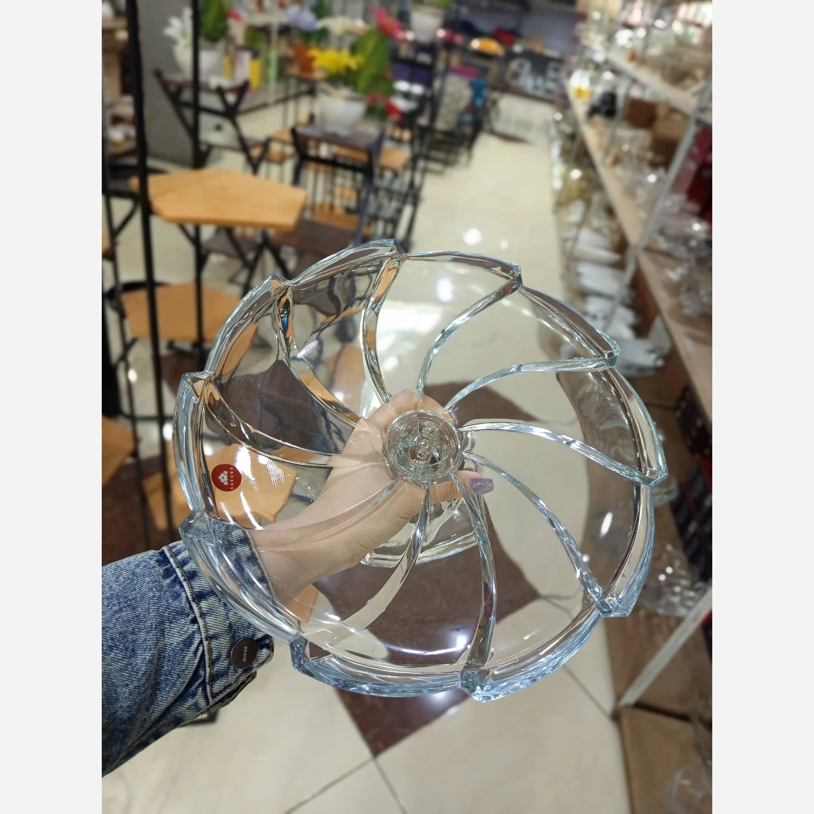 شیرینی خوری پایه دار الینور(ساکورا)